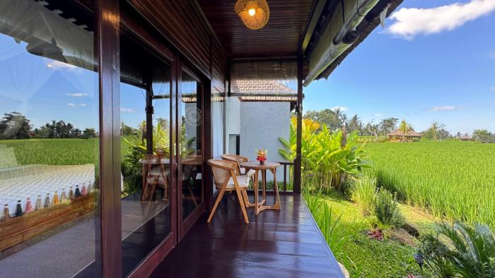 Eco Oasis Wooden Villa Ubud