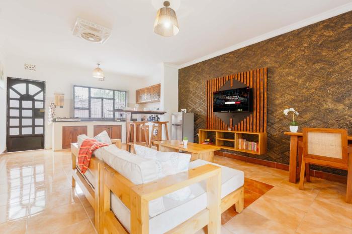 SIDAI 1BDR APT - Hottub, BBQ, Genset, WiFi, Secured