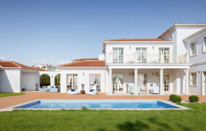 Luxurious Home In Vabriga