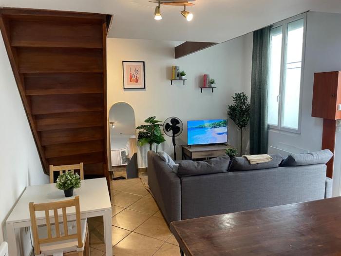 Cozy house on the outskirts of Paris