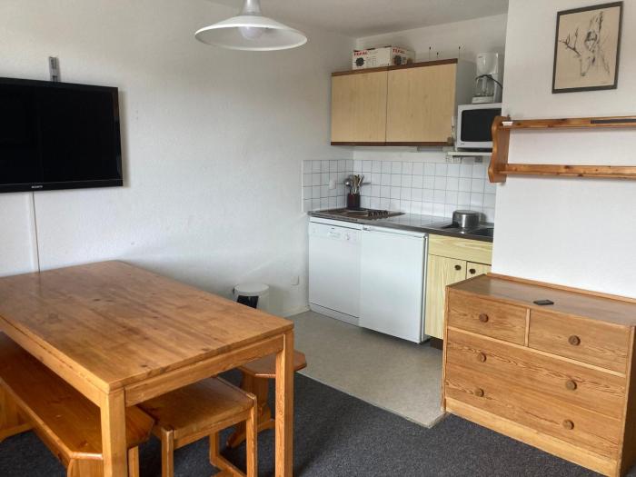 Appart 2 pièces avec balcon, proche pistes, animaux admis - FR-1-557A-25