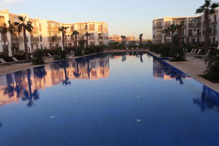 Appartement neuf meublé avec piscine