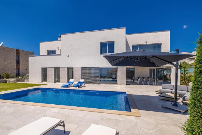 Villa SIA with private pool