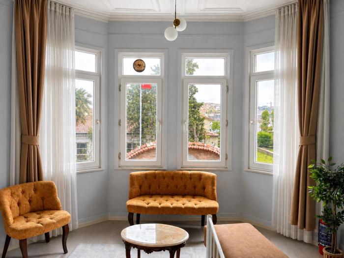 i1 Studios by Tram with Seaview, Jacuzzi Rooms