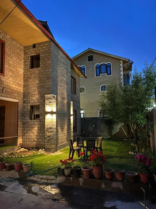 Kashmiri Kothi Srinagar stay