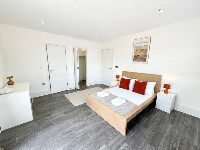 Stylish Hove Apartment Prime Location