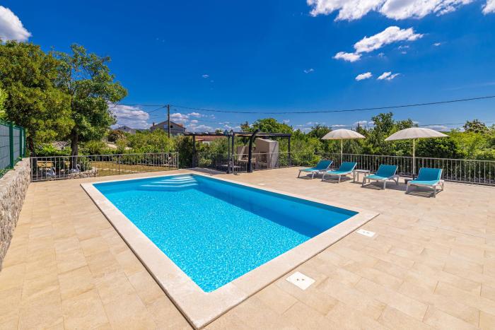 Holiday house Lucija