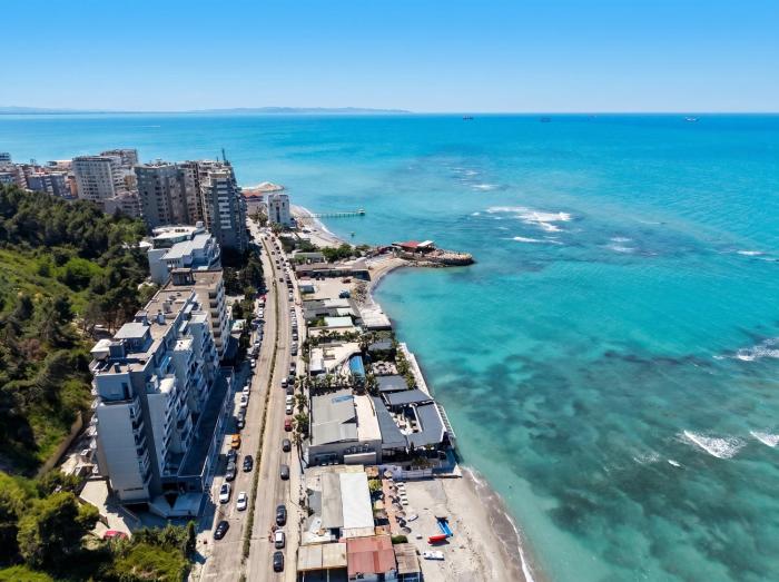 Sea View Apartment in Durres with Private Parking
