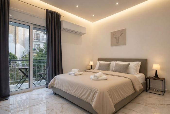 The Athenian Suites Grand No 38