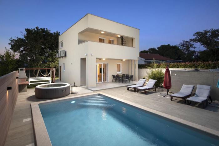 Family house Korina