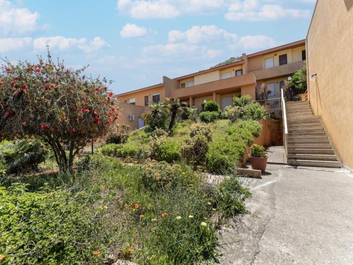 Terrace with sea view, parking space, air conditioning