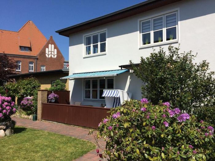 Holiday apartment in Sylt with swimming pool