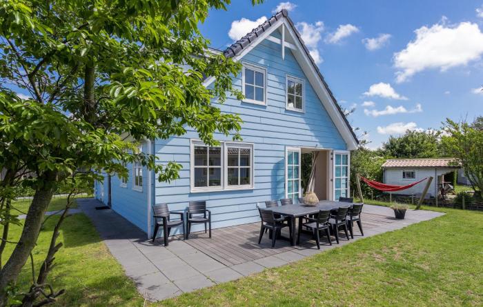 5 Bedroom Beautiful Home In Noordwijk