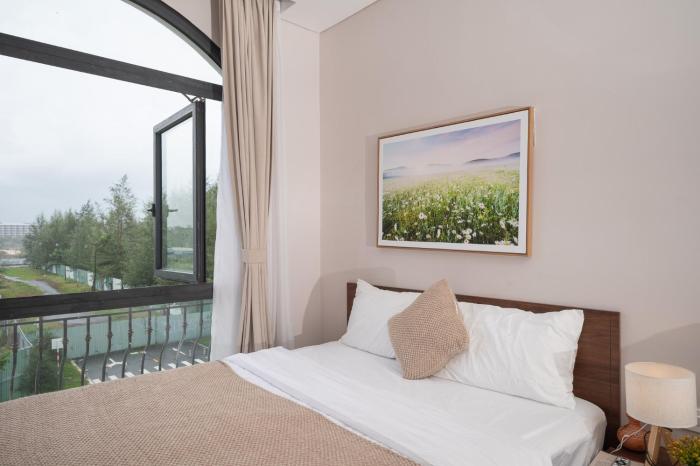 Raku Hotel & Coffee Grand World Phú Quốc