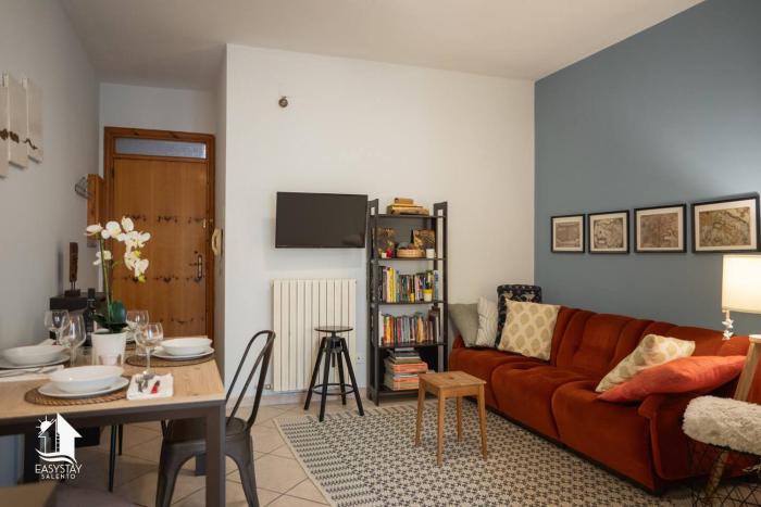 Modern & Bright Apartment - 100m from the Beach