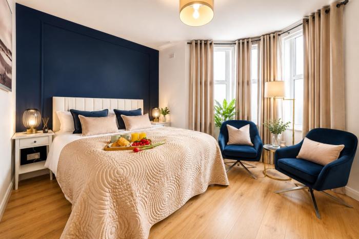 Fully Equipped Home, by train, 4 sleeps