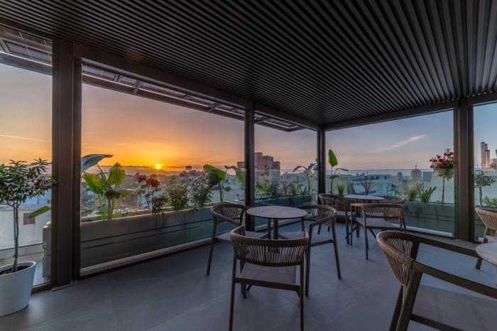 Minotaurs Rest - Luxury Residences with Free Private Parking, near Port & Airport