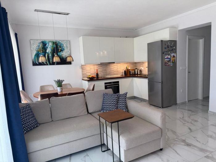 White Pearl Luxury Apartment