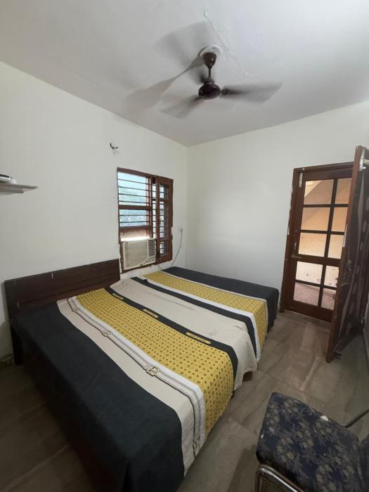 AC Room with attached bathroom and kitchen access