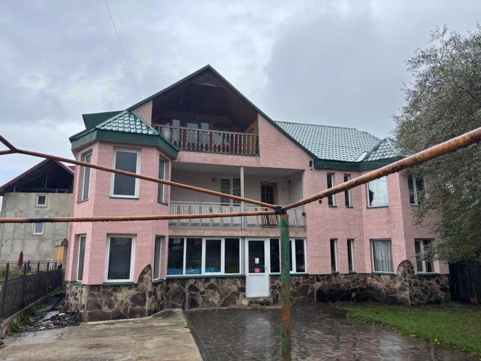 Bakuriani Country House