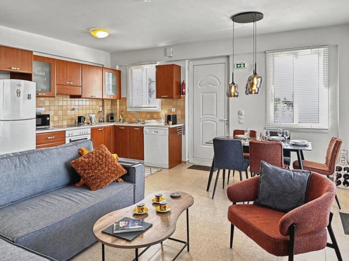 Klavier Sea View Apartment in Almyrida Centre