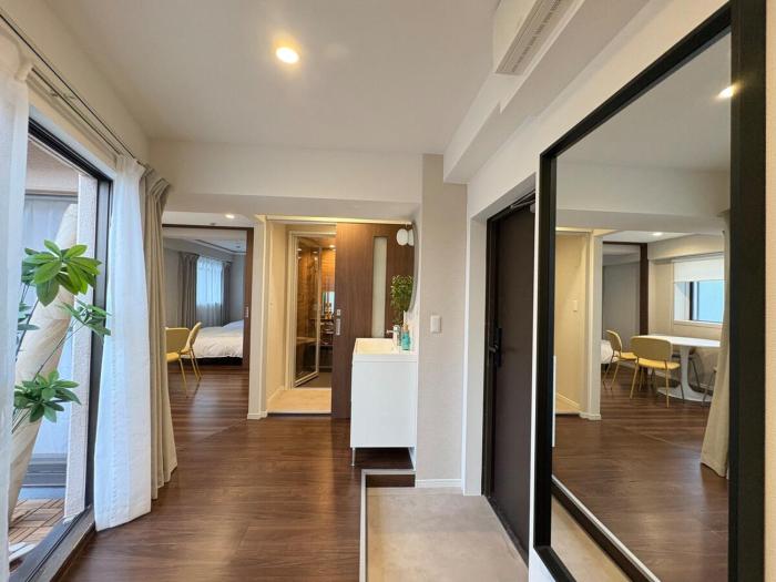Super Luxury 2 bedroom Big Suite M-doa in Shinjuku, Spacious with terrace Dyson & POLA! 3 min to Waseda station, maximum 6 guests