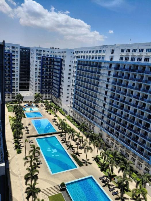 Sea Residences MOA Staycation in Pasay by R&D