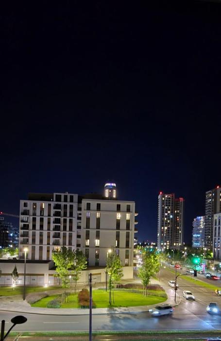 BW City Lights LUX Retreat