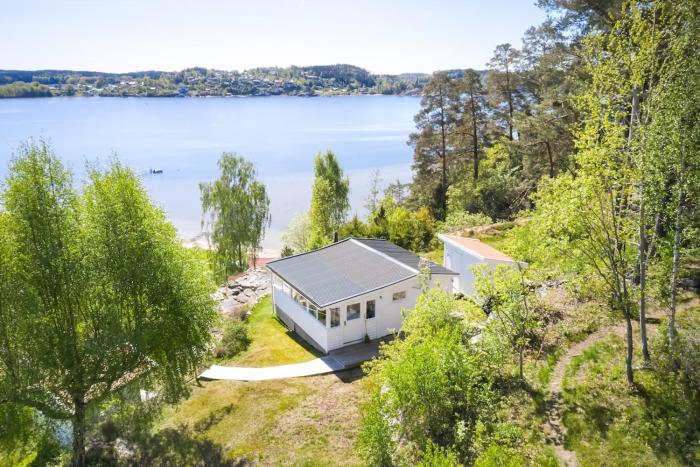 Sea View cottage with 2 sleeping cabins