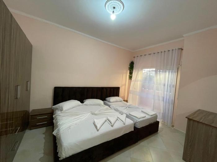Xhea Apartment