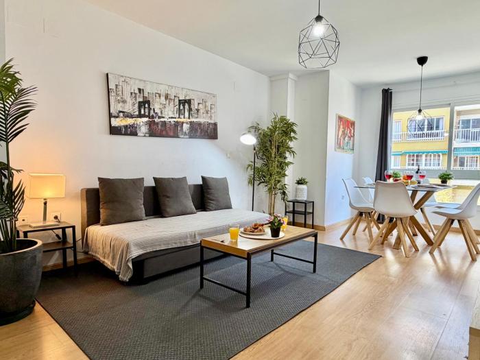 Peaceful Luxury Apartment El Palo Beach by TuriVida