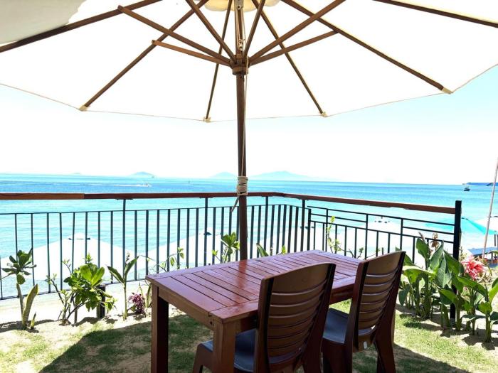Hidden Beach Bungalow Sea View