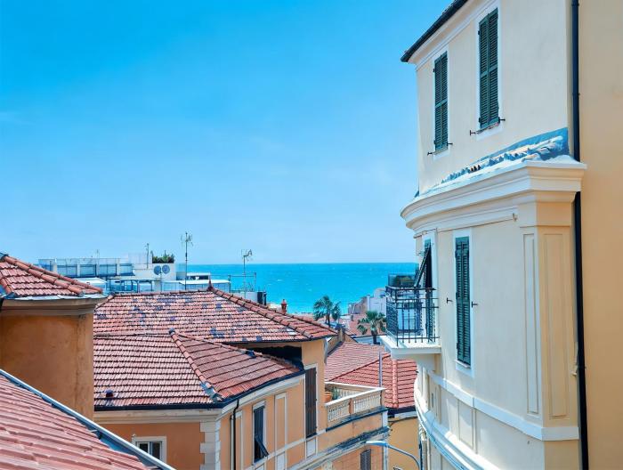 Riviera Apartment Sanremo - City Center, Casinò, Seaview, Wifi, AC