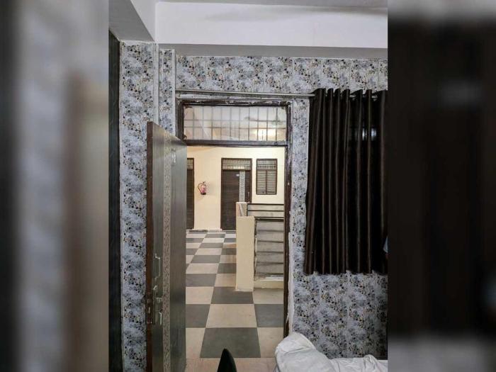 Hotel O Dollar Hotel