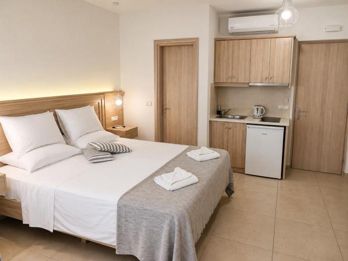 Porfyris Studios and Apartments