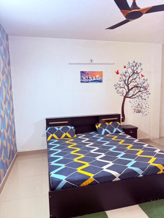Good Wives Home Stay