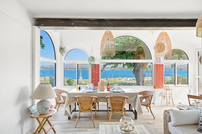 LÉchappée Bleue Sea view terrace