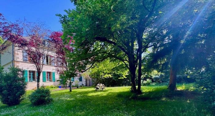 Le Manoir Mermoz - Peaceful haven in Rennes