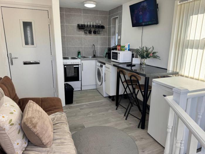 Flat 5 min From Stadium