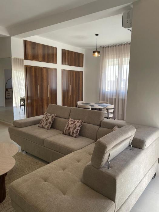 Cozy and modern apartment 20 minutes from the city-center