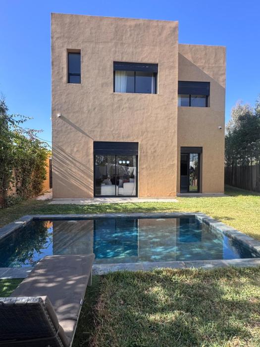 Villa moderne, calme, piscine & vue Atlas