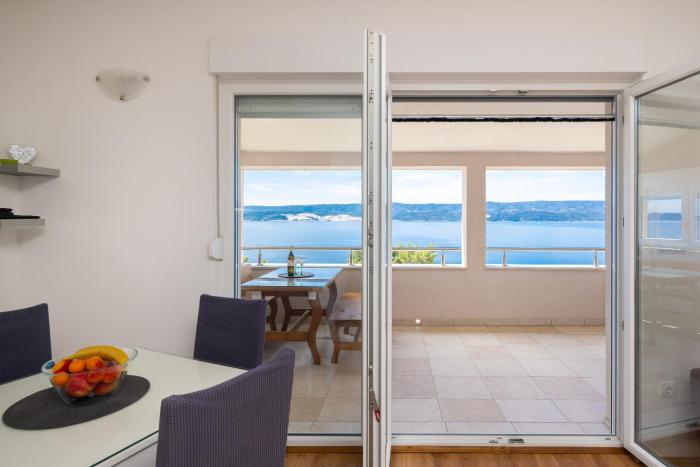 Liber Seaview Apartments