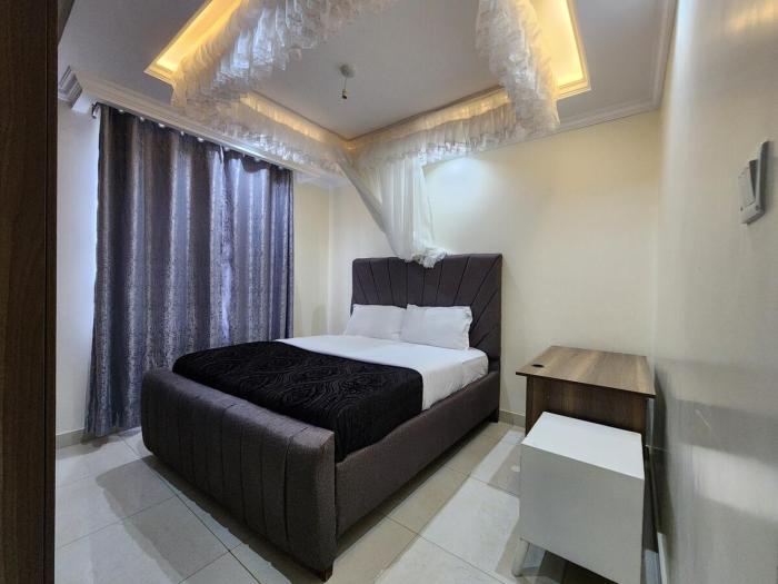 Luxury 3 Bedroom Apartment, behind Gateway Mall
