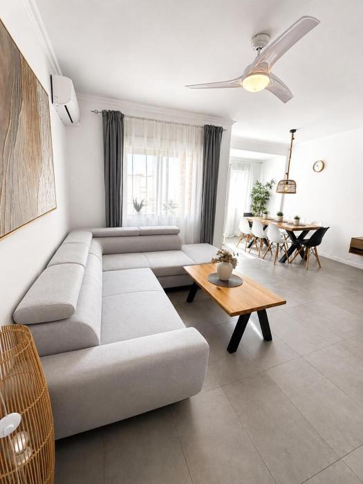 Apartamento full equipado moderno TRES Habitaciones cerca de la playa del cura
