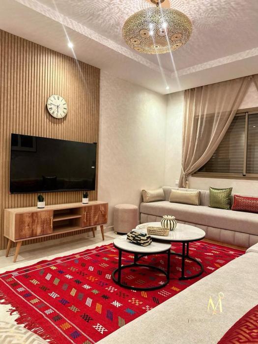 Chic apartment with exceptional views