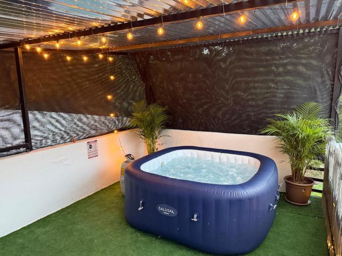 Villa Marianna, Oasis Privado con Jacuzzi y AC