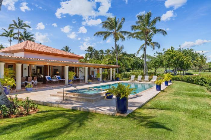 Luxury Casa de Campo 5BD 7BA Best Location, Pool & Jacuzzi