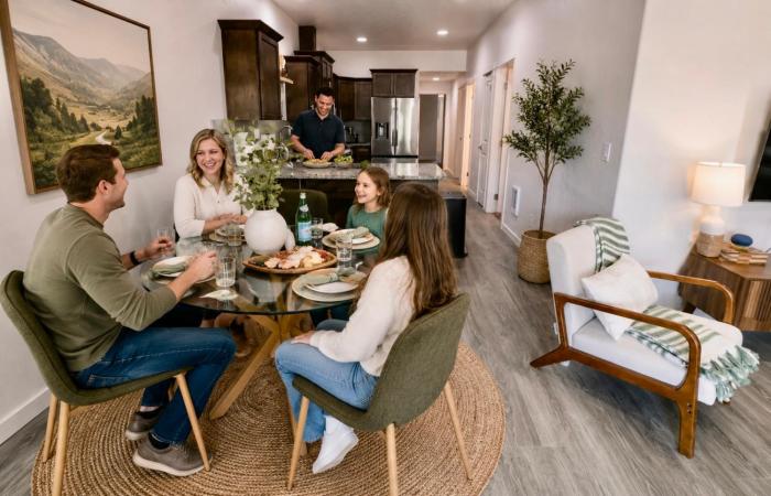North End - Hot Tub - E Bikes - 3 BR - Hyde Park