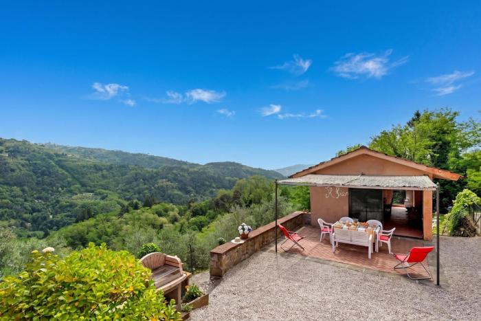 Villa Ortensie Garden with amazing view - Happy Rentals
