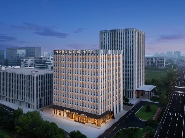 Atour Hotel Qingdao High-tech Zone Shimao Shopping Center